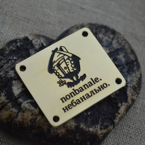 ป้ายโลหะแผ่นโลหะสี่เหลี่ยมแกะสลักโลโก้บริการตัดด้วยเลเซอร์ - Product Image 3