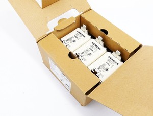 PLC 3x 3NA3 230 100A 500VAC <strong>NH</strong> Fuse Block <strong>NH2</strong> -Un/Original Packaging- Warranty Product - Product Image 1
