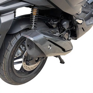 Cubierta de escape estilo fibra de carbono y molduras de paneles de carrocería para Honda Forza NSS350 2023-2026 - Product Image 3