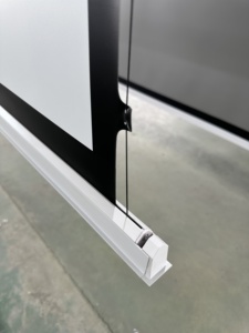Écran <span class=keywords><strong>de</strong></span> <span class=keywords><strong>projection</strong></span> motorisé rétractable Ultra 1.2 avec tissu blanc mat, télécommande pour usage domestique et professionnel - Product Image 5