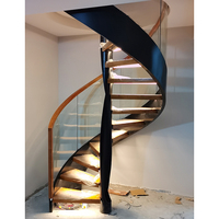 Escaliers en spirale modernes, personnalisés, courbes, tournants, artistiques, commerciaux, pour villa, hôtel, club, avec main courante en verre et marches en marbre