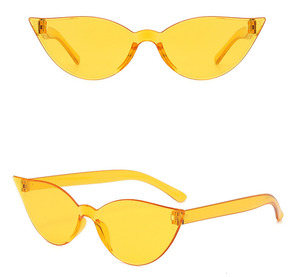 Lunettes <span class=keywords><strong>de</strong></span> <span class=keywords><strong>soleil</strong></span> promotionnelles yeux <span class=keywords><strong>de</strong></span> chat fumés <span class=keywords><strong>de</strong></span> luxe pour femmes teintes violettes Logo personnalisé 2024 lunettes <span class=keywords><strong>de</strong></span> <span class=keywords><strong>soleil</strong></span> en plastique <span class=keywords><strong>pas</strong></span> <span class=keywords><strong>cher</strong></span> en gros - Product Image 6