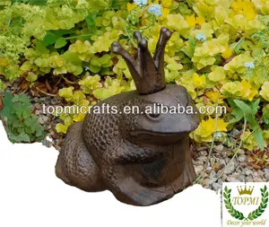 Ornamen patung katak mahkota taman besi cor antik untuk dekorasi halaman perkebunan ornamen patung katak