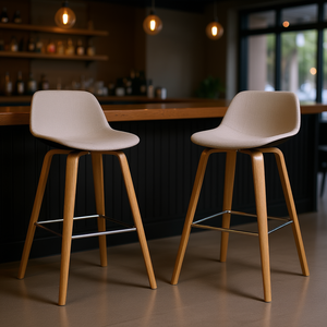 Tabourets de bar Randolph à hauteur de comptoir, structure en bois, siège en cuir PU, design moderne, mobilier commercial, lot de 2 - Product Image 2