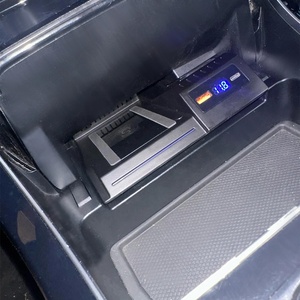 Chargeur sans fil Plug and Play <span class=keywords><strong>pour</strong></span> <span class=keywords><strong>Mercedes</strong></span> Benz AMG C43 C63 GLC43 GLC63 W205 X253, <span class=keywords><strong>support</strong></span> téléphone, charge rapide, tuning intérieur - Product Image 3