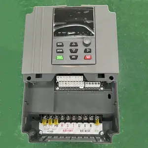 高性能0.75kW-800kW 220V 380Vオフグリッドソーラーポンプインバーター電源システム単相三相VFD