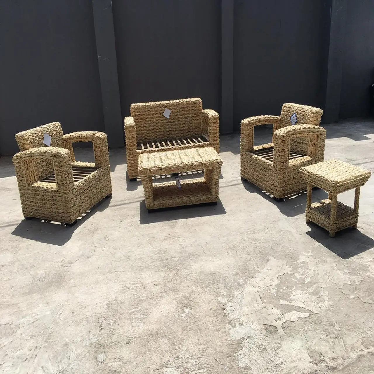 Indonesian furniture made of wooden frame mixed rattan and cushion 2 seater edward water hyacinth and banana leaf weaving