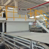 Ligne de production de feuilles, plaques et films en PP, PE, TPO, EVA, PVC, TPU, TPE de 0,5 à 3,5 mm avec contrôle PLC, extrudeuses et calandreuse