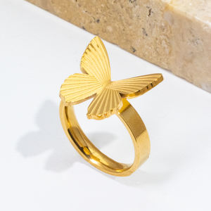 Cubo mariposa collar de acero inoxidable pulsera pendientes impermeable 4 piezas conjuntos de joyería de mariposa - Product Image 4