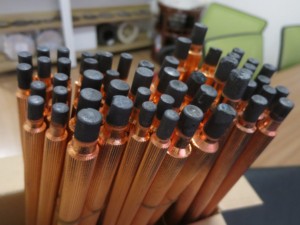 Électrodes de soudage de tiges de gougeage de carbone graphite de sortie d'usine avec support OBM - Product Image 6