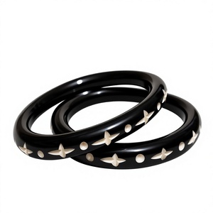 Ensembles de bracelets tendance en résine acrylique sculptée, motifs végétaux, qualité supérieure, multicolores, unisexes, élégants pour femme - Product Image 5
