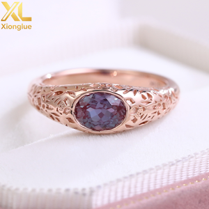 Bague Vintage en Alexandrite, Coupe Ovale, Solitaire, Pierre Précieuse en Alexandrite Sculptée, Or Rose 14 carats, Bijoux Fins pour Fiançailles et Mariage - Product Image 3