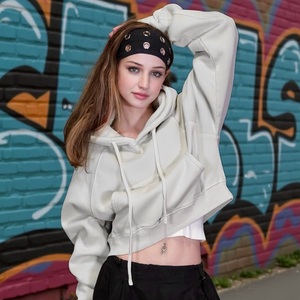 Sudadera con capucha casual estampada para mujer, estilo urbano, de forro polar suave, con cordón, corte holgado, manga larga, venta al por mayor - Product Image 2