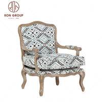 Hot Sale Hochzeit Wohnzimmer Möbel Gepolstert Massivholz Eiche Stoff Bein Garten Sessel Hochzeits sofa für Braut und Bräutigam
