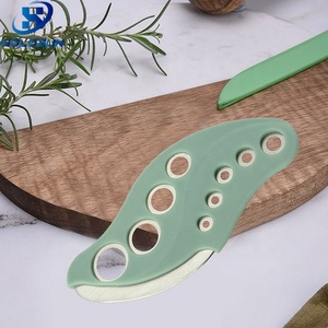 Thiết Kế Mới Tùy Chỉnh Màu Sắc Thực Phẩm An Toàn Sharp Thép Không Gỉ Chín Lỗ Thảo Mộc Cắt Với Lưỡi Bìa Cho Rau - Product Image 3