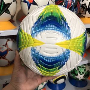 Ballon de football officiel en PVC professionnel personnalisé avec logo imprimé, prix bas pour l'entraînement sportif - Product Image 4