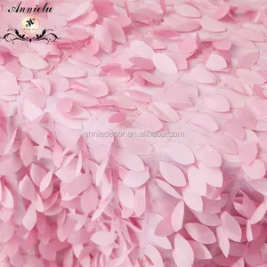Новая стильная скатерть из льна и тафты с лепестками розовых листьев для свадьбы