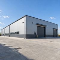 Atelier en structure métallique sur mesure, panneaux composites isolés, entrepôt métallique multi-accès, bâtiment industriel de fabrication