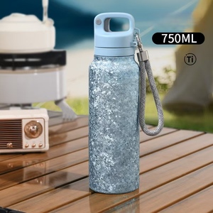 750ml doublelayer Titan phích nước chai rò rỉ có thể khóa nắp cách nhiệt Cốc đẹp cao cấp titan thể thao cốc - Product Image 1