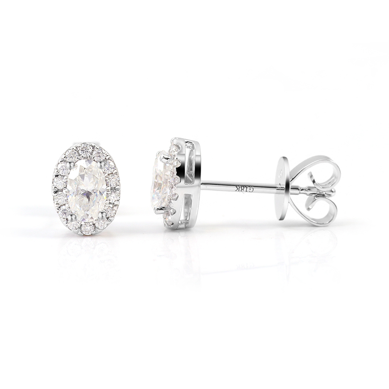 Boucles d'oreilles en or blanc 14 carats avec diamants moissanite