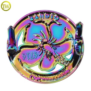 Accessori per Borse con Etichette Arcobaleno, Design con Logo Floreale Traforato, Targhette con Nome del Marchio per Articoli in Pelle e Bagagli - Product Image 3