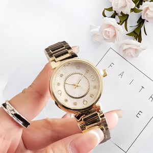 Montre pour femme en or rose avec des index en diamant, cadran à chiffres arabes, bracelet en acier inoxydable, montres élégantes à quartz pour femmes - Product Image 2