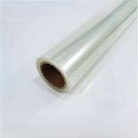 Film en rouleau PET transparent acrylique 100mic/175mic, surface PVC brillante, résistant à l'eau, film de plastification à froid, matériau pour affiches
