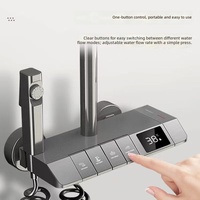 Set Shower Keramik Digital Display dengan Tombol Piano Poles, Tuas Tunggal, Semprotan Hujan Lembut, Keran Termostatik, Pemasangan di Dinding, untuk Villa