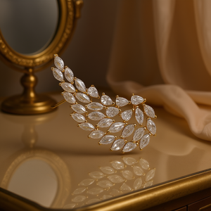 Orecchini a polsino E1507 in oro bianco con diamanti taglio marquise, design a pianta, montatura a griffe, gioielli di lusso da donna - Product Image 2