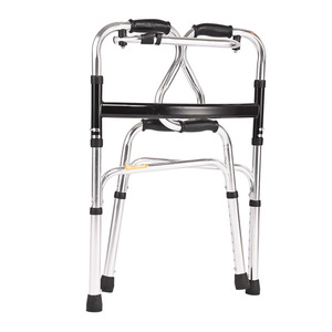 Andador de Aluminio Ajustable y Plegable para Apoyo a la Movilidad de Personas Mayores - Product Image 1