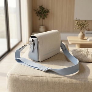 Nouveau design 2026 – Sac à main tendance pour <span class=keywords><strong>femme</strong></span> en toile et PU, sac à bandoulière avec large sangle et rabat, sac croisé pour <span class=keywords><strong>femme</strong></span> - Product Image 3