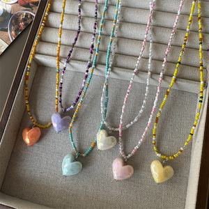 Collar de Cuentas Coloridas para Mujer, Joyería de Verano, Gargantilla con Colgante de Corazón Facetado en Color Caramelo, Regalo de Cumpleaños para Chicas - Product Image 2