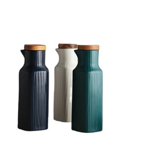 Simple Creative Kitchen Ceramic Oil Vinegar Bottle Seasoning Pot Porcelain Tableware - Product Image 4