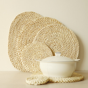 Woven Corn Husk <b>Placemats</b> <b>Round</b> 11Cm 22Cm 30Cm 35Cm 30X45Cm Heat Insulating Reusable Home Use Solid Color - Product Image 3