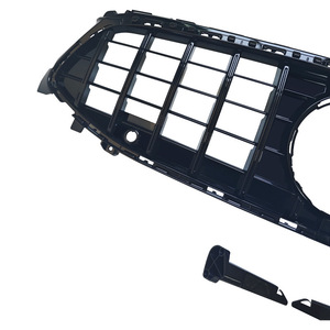 Parrilla Delantera para Mercedes-Benz, Negra con Franjas Plateadas, para W118 2024-2025, Estilo GT, Diseño Vertical - Product Image 4