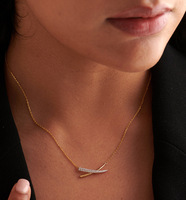 Moderno circón con incrustaciones de líneas cruzadas, collares sencillos y versátiles para todos los días, bisutería Premium para jóvenes