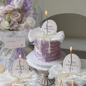 ของตกแต่งเค้กวันแม่ น้ำผึ้งและรสหวาน ประดับด้วยไหมมุก โบว์มุก สำหรับตกแต่งเค้ก - Product Image 1