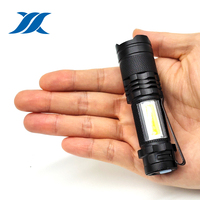 Mini lampe torche étanche personnalisée, zoomable, alimentée par 14500/AA, mini lampe torche tactique à LED avec clip pour le camping