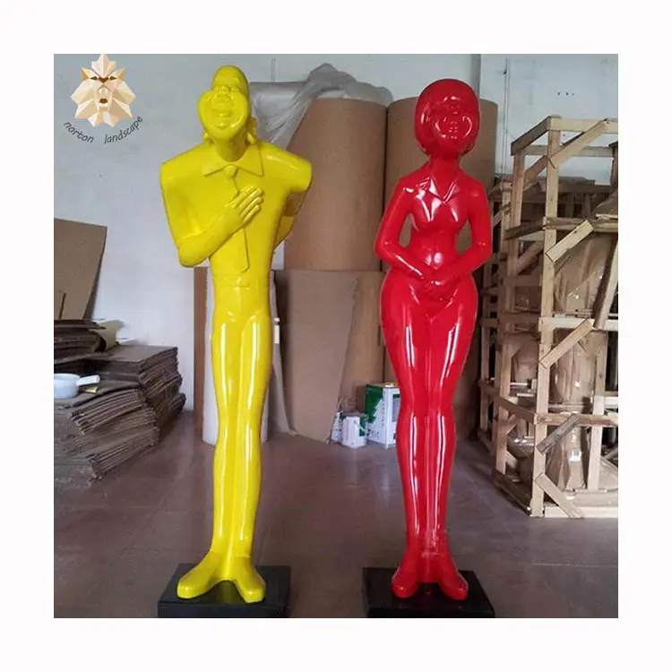 Outdoor decorativa in resina statua di donna in fibra di vetro rosso scultura uomo per la vendita NTRS483S