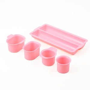 Juego de moldes para pasteles rosas, herramienta para hornear de 5 piezas para dar forma a galletas con moldes para helados y piruletas - Product Image 1