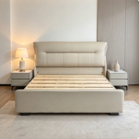 Lit rembourré de style italien à pied de lit bas pour chambre d'hôtel, idéal pour projets de mobilier d'appartements et de villas (vente en gros)