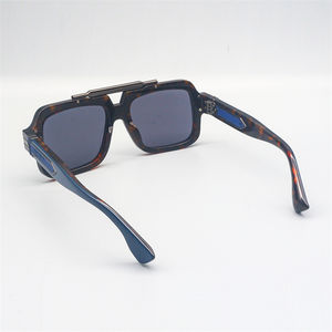 Мужские солнцезащитные очки в оправе - Product Image 5