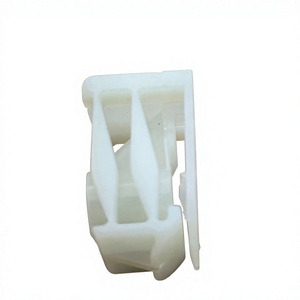 Para BMW: Clip de base de tuerca de guardabarros delantero en forma de C 07147311312 para reparación/reemplazo - Product Image 2