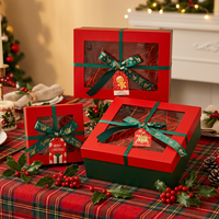 Boîte cadeau de Noël rouge et verte avec ruban et étiquette pour emballage de bonbons, pommes et autres cadeaux de fêtes