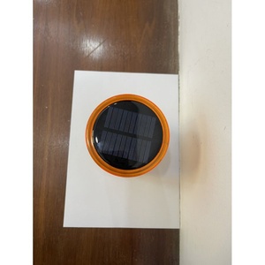 Luces Intermitentes de Advertencia para Barricadas de Tráfico, LED Amarillo de 360 Grados, Alimentadas por Energía Solar, Material de PC, Certificación CE ROHS, H170xW100 para Carreteras - Product Image 3