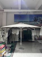 Parasol commercial moderne pliable grand format 9 pieds, octogonal, avec structure en aluminium et toile, pour table extérieure, marché, patio, parc