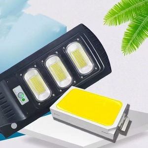 Lampione Solare LED 30W-120W con Sensore Radar, Controllo IP65 per Esterni, Strade e Giardini - Product Image 2