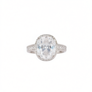 Anillo de Compromiso E820 para Mujer con Diamante de Corte Ovalado, Plata 925, Engaste Pavé, Estilo Clásico - Product Image 1