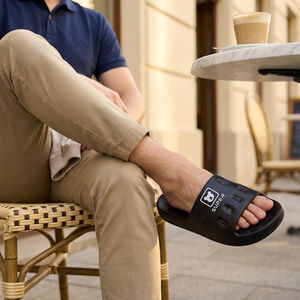 Pantuflas de Baño Deportivas, Transpirables, Impermeables, Antideslizantes, Acolchadas, de Material EVA Reciclable, para Interiores y Exteriores - Product Image 1