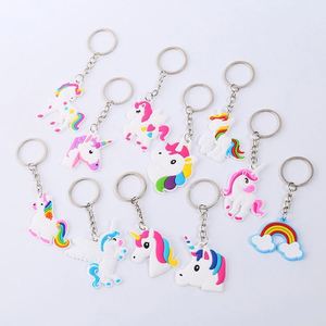 Porte-clés licorne en PVC souple arc-en-ciel, mini-animaux en peluche personnalisés et durables - Product Image 5